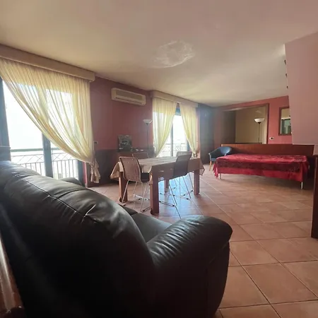 Dimora Le Grottaglie فندق مبيت وإفطار 3*