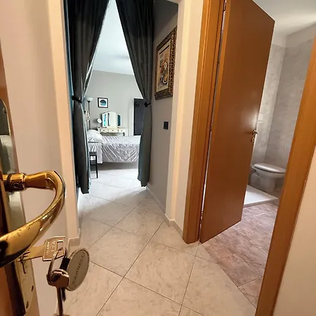 Oda ve Kahvaltı Dimora Le Grottaglie -centro 3*
